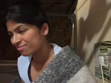 Reenakeeny  live sex cam