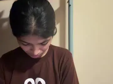 Reenakeeny  live sex cam