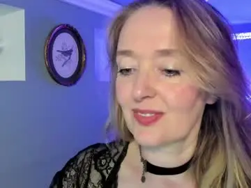 Braingirl  live sex cam
