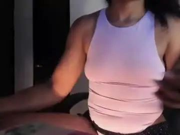 Carolinarossees  live sex cam