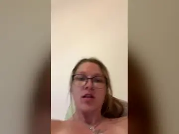 Creamdreams0  live sex cam