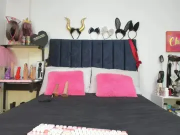 Emmily_giraldo  live sex cam