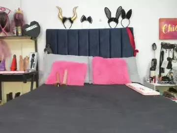 Emmily_giraldo  live sex cam