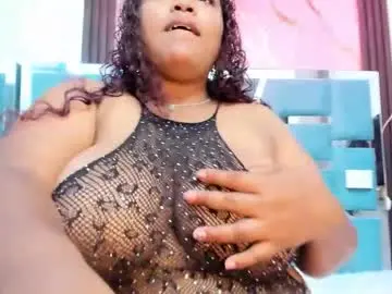 Ivonne_brownn  live sex cam