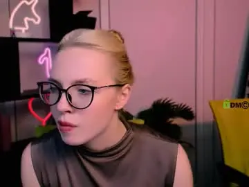 Karolina_vendi  live sex cam