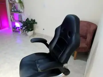 Nathalie_29  live sex cam