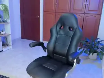 Nathalie_29  live sex cam