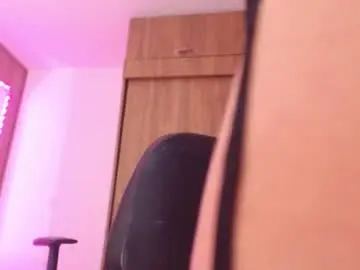 Renata_ruiz  live sex cam