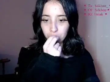 Silkbite  live sex cam