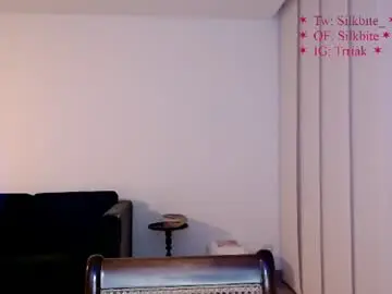 Silkbite  live sex cam