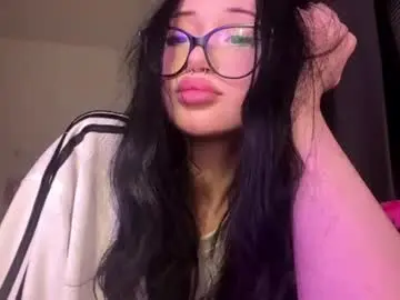 Taradove  live sex cam