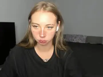 Vika_a  live sex cam