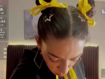 Aleja__slav3  live sex cam