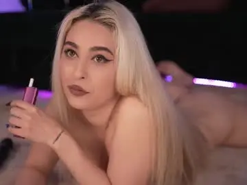 Bia_kristal  live sex cam