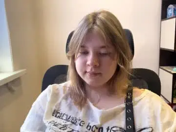 Carolindueno  live sex cam