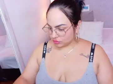 Curvy_sexyvalen  live sex cam