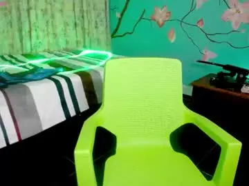 Daisyyuna  live sex cam