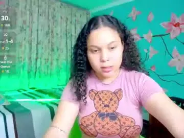 Daisyyuna  live sex cam