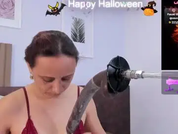 Issys_milf  live sex cam