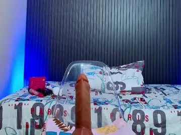 Karola_cute_  live sex cam
