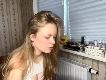 Lanniecastellow  live sex cam