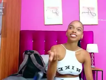 Littleebonymommy  live sex cam