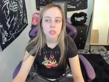 Luna_lovelyy  live sex cam