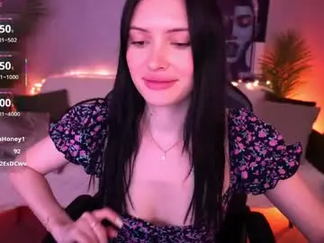 Milanamusee  live sex cam