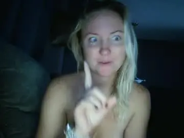 Sexiirose22  live sex cam