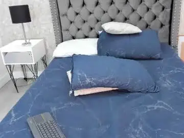 Solaressencial  live sex cam