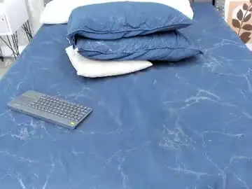 Solaressencial  live sex cam