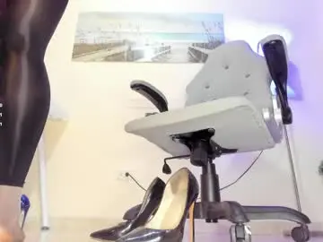 Beatziedreams  live sex cam