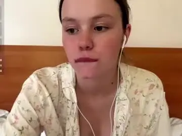 Carylmoehring  live sex cam