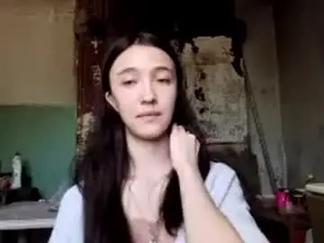 Elouisevallian  live sex cam