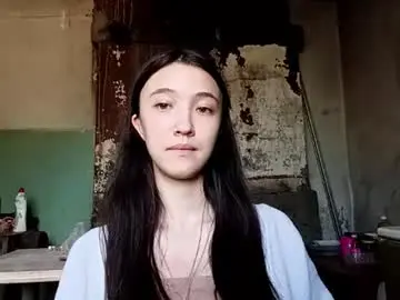 Elouisevallian  live sex cam