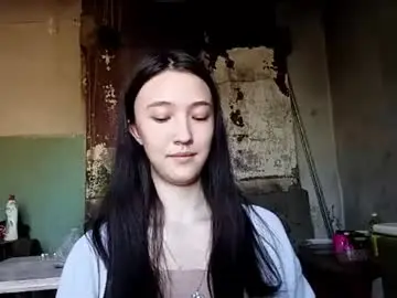 Elouisevallian  live sex cam