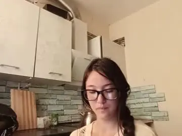 Elouisevallian  live sex cam