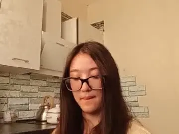 Elouisevallian  live sex cam