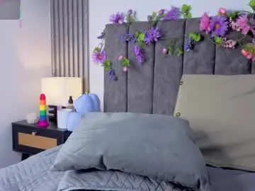Ema_stone65  live sex cam