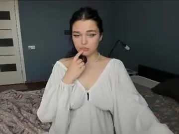 Emily_ferra  live sex cam