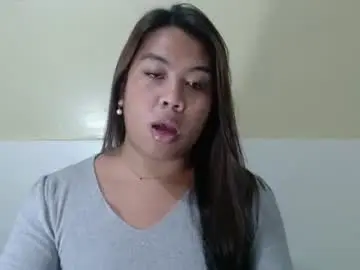 Hoelykarina  live sex cam