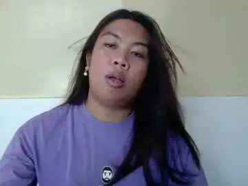 Hoelykarina  live sex cam