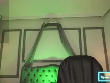 Maggietime  live sex cam