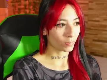 Michaelwalkerr  live sex cam