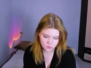 Mina27372  live sex cam