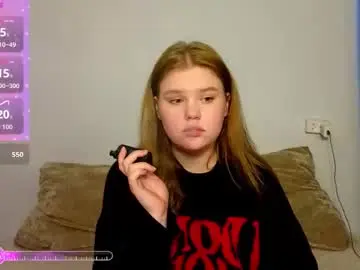 Mina27372  live sex cam