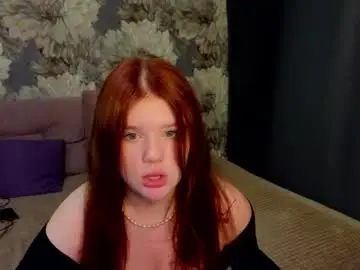 Mina27372  live sex cam