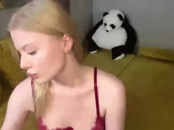 Rozannesolecki  live sex cam