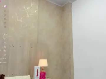 Skinny_noa  live sex cam