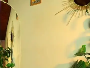 Zoe_bakerr  live sex cam